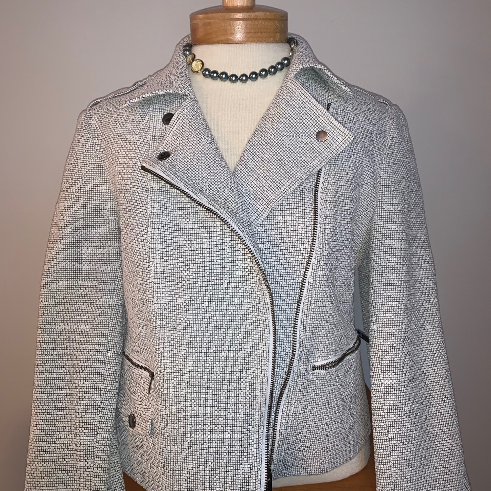 Banana Republic grey tweed asymetrical blazer